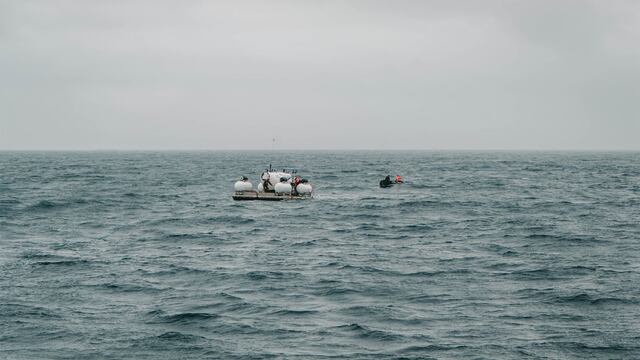 Canadá despliega más barcos para buscar el submarino Titán que desapareció en el Atlántico con 5 turistas a bordo
