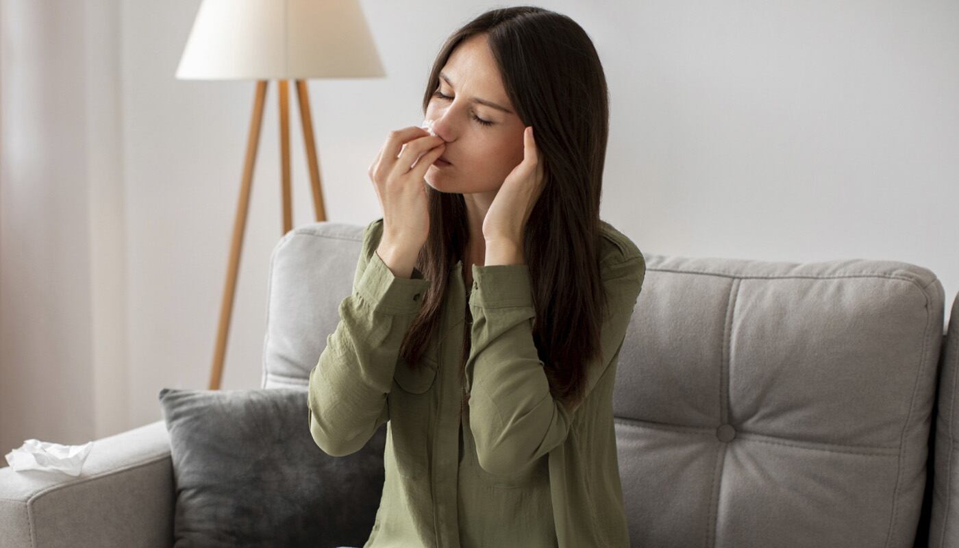 Los primeros síntomas del sarampión suelen confundirse con un resfriado común. | Foto: Freepik