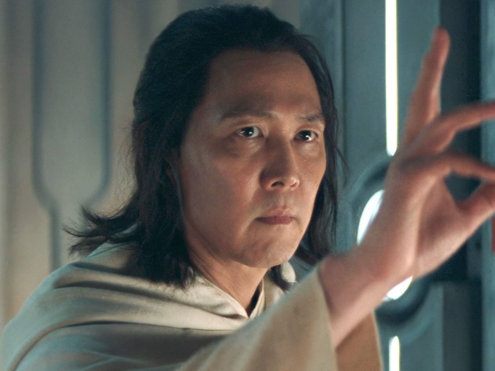 Lee Jung-jae, reconocido a nivel mundial por ”El juego del calamar”, es uno de los protagonistas de la serie “Star Wars: The Acolyte” (Foto: Lucasfilm)