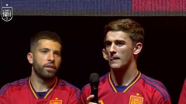 Lamentable: los cánticos contra Barcelona durante discurso de Gavi en Madrid | VIDEO