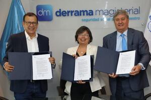 Derrama Magisterial y USIL suscriben convenio para fortalecer desarrollo profesional de docentes