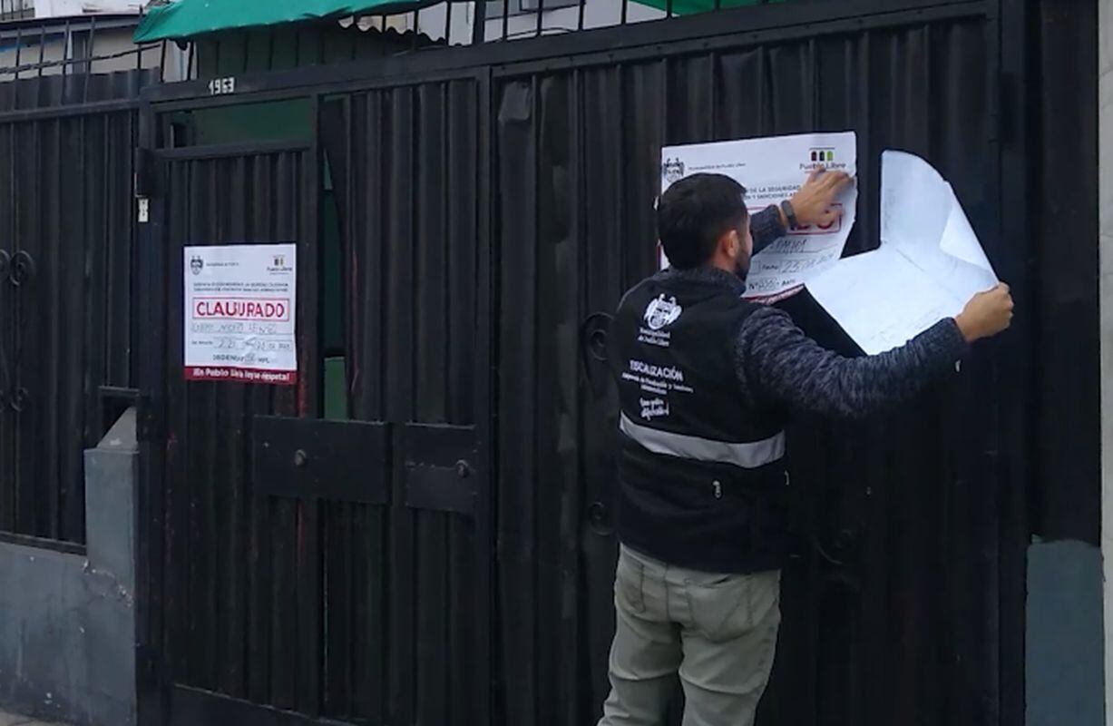 La propietaria admitió carecer de cualquier permiso y que se iría en un mes a San Miguel. Foto: Municipalidad de Pueblo Libre