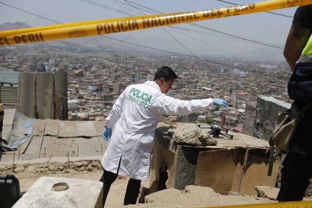 Zoraida Padilla, madre de la docente, lideró tenazmente la búsqueda de su hija con apoyo de Serenazgo y agentes de la Policía Nacional. Foto: Joseph Ángeles @photo.gec