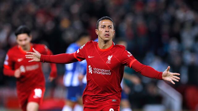 Liverpool, con goles de Thiago y Salah, venció al Porto por la Champions League