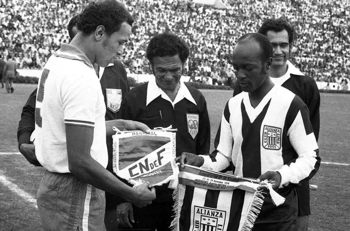 Gran estreno. En 1973 se inauguró el estadio de Matute. Alianza enfrentó a Nacional de Uruguay. (Foto: Archivo)