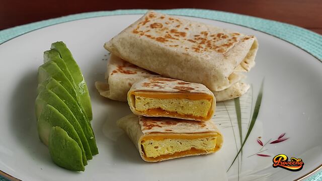 ¿Buscas un desayuno diferente? Descubre cómo preparar burritos de huevo y queso