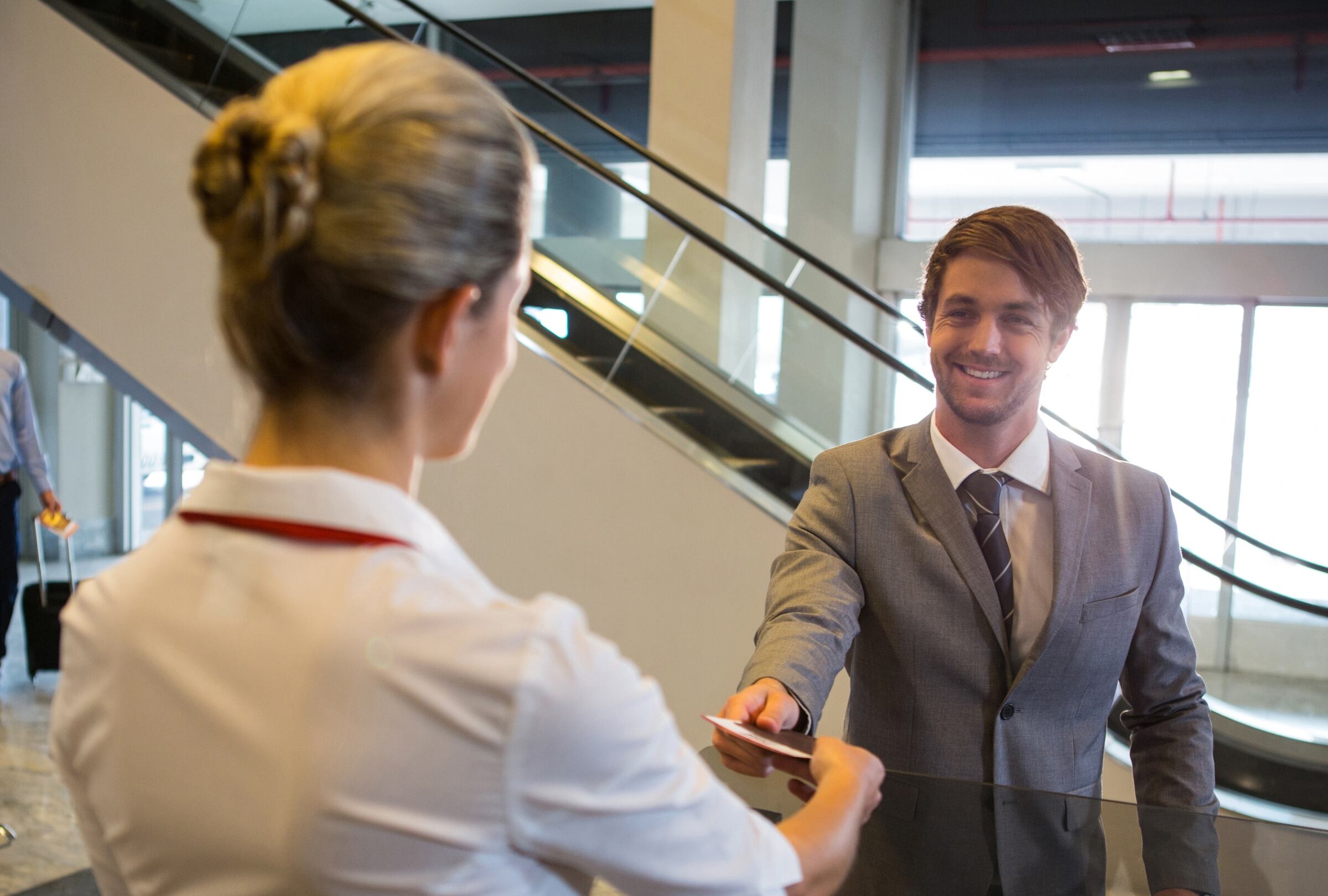 Al momento de pasar los controles de seguridad de los aeropuertos, se deberá presentar una nueva documentación (Foto: Freepik)