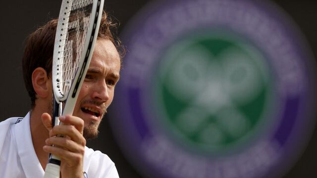 Wimbledon devuelve permiso para jugar a rusos y bielorrusos 