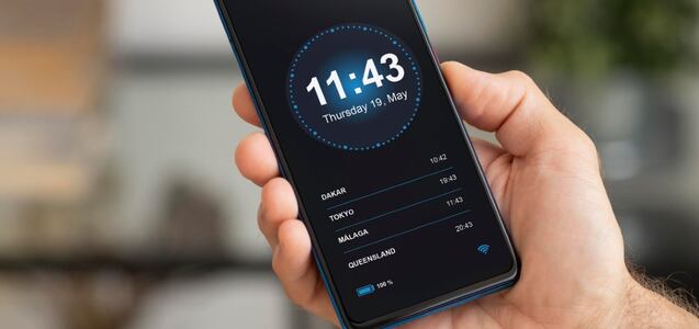 Cambio de hora en Chile 2025: cómo ajustar tu celular de forma automática y manual