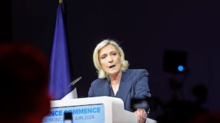 Rusia sigue “muy de cerca las elecciones en Francia”, afirma el Kremlin 