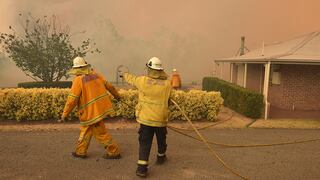 Australia: bomberos critican con dureza al primer ministro Scott Morrison por incendios | VIDEO