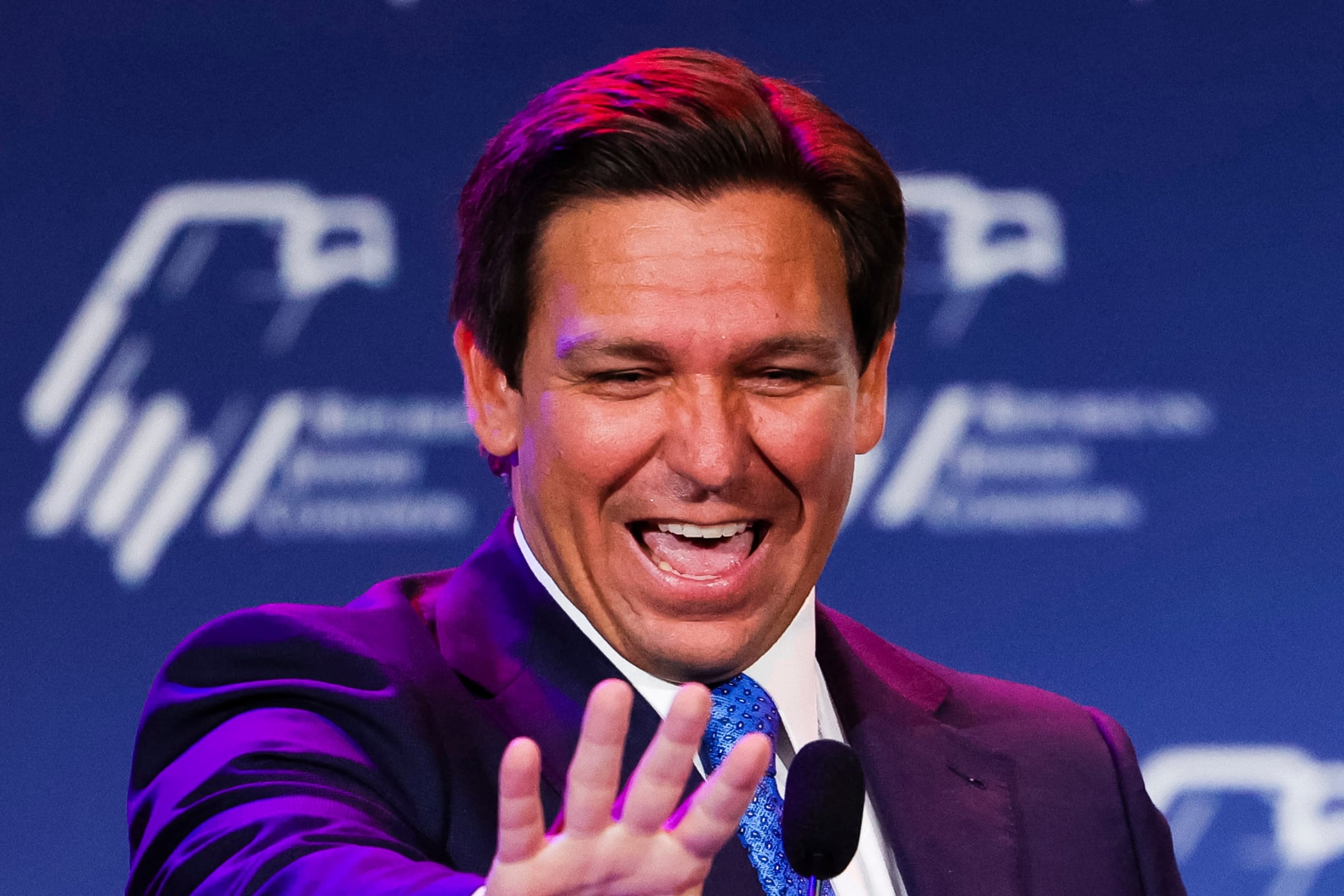 Ron DeSantis es el actual gobernador del estado de Florida (Foto: AFP)