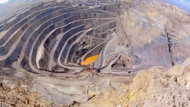 Chilena Antofagasta compra el 19% de acciones de minera Buenaventura