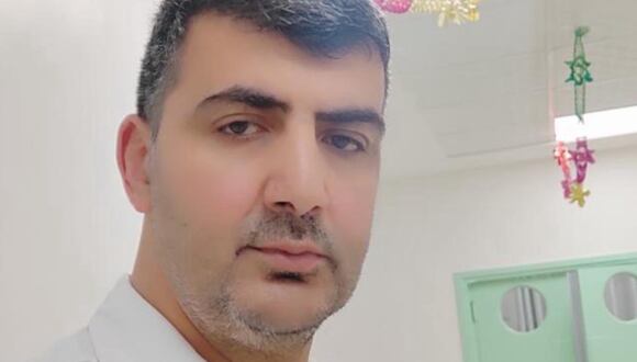 El Dr. Iyad Al Rantisi, jefe de ginecología del Hospital Kamal Adwan. (Foto: X)