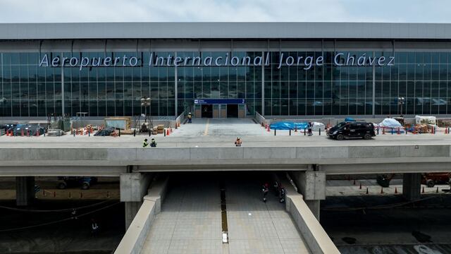El ministro de Transportes y Comunicaciones, Raúl Pérez Reyes, detalló los avances que se vienen planteando ante la próxima inauguración del nuevo aeropuerto internacional Jorge Chávez.