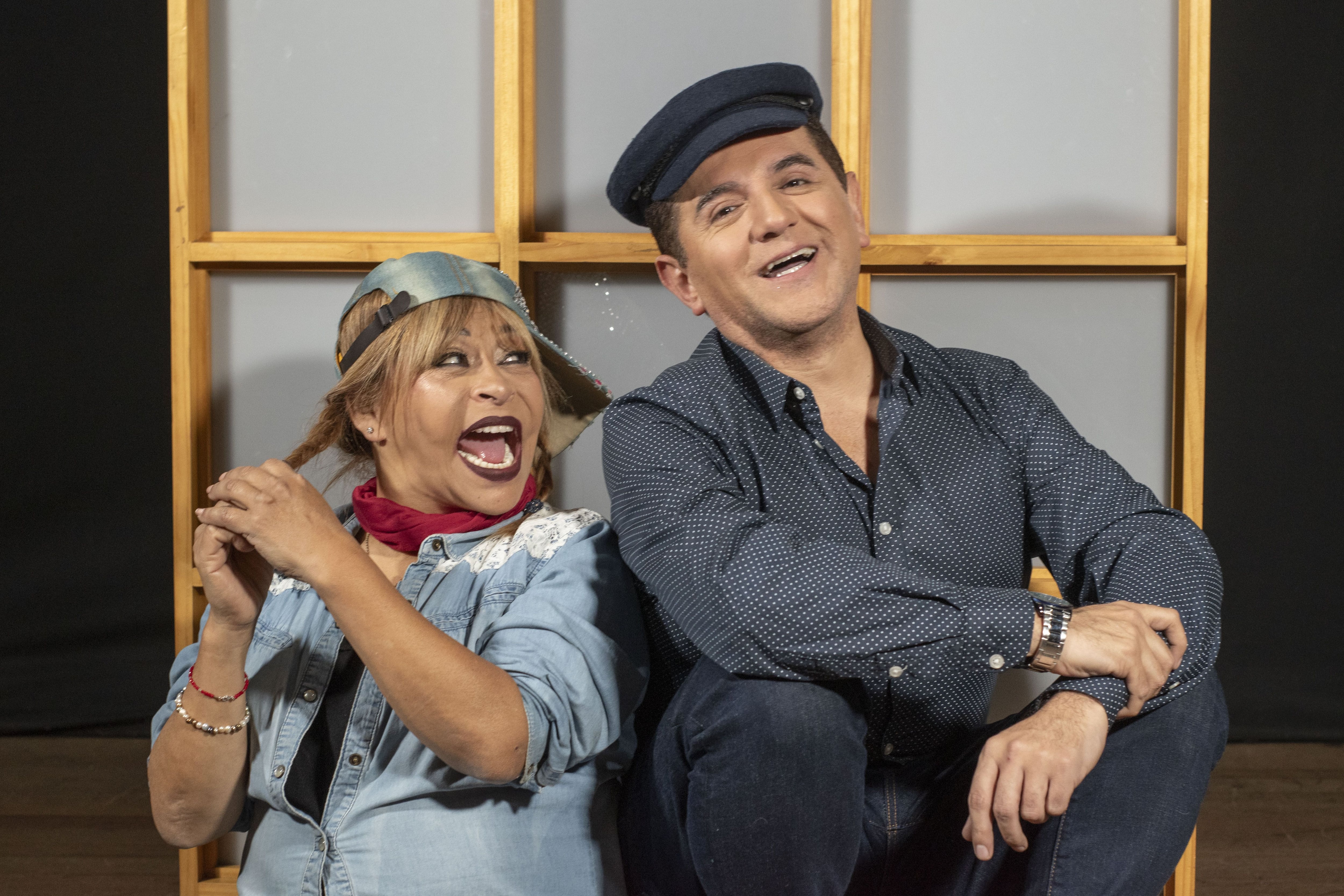 Zelma Gálvez y Tito Vega, protagonistas de “¡Ampay! Me encontré”. (Foto: Bettina Villena)