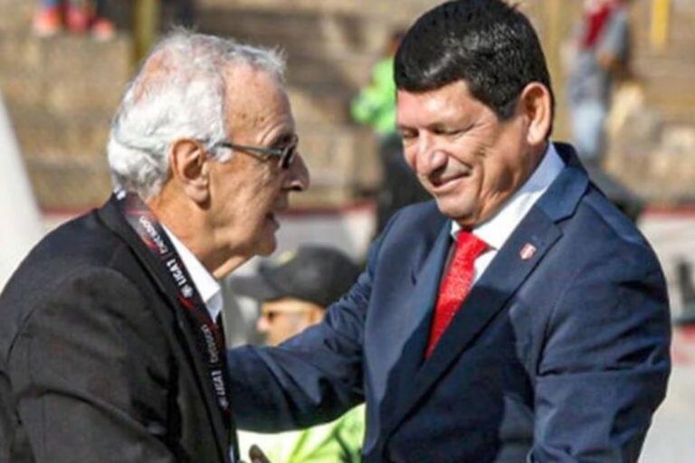 Además, comentó que le llamó la atención la decisión de José ‘Chemo’ del Solar de renunciar a la FPF.