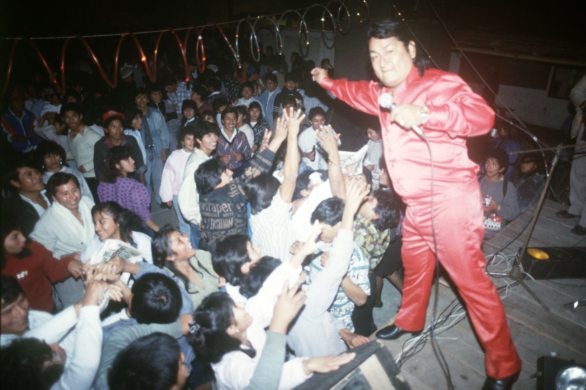 En 1978 “Chacalón” junto al músico, arreglista y compositor, José Luis Carballo forma su agrupación “La nueva crema”. El éxito de “Chacalón y la nueva crema” se ve reflejado en los llenos totales en sus presentaciones en la Carpa Grau y en la frase: “cuando Chacalón canta, los cerros bajan”. (Foto: GEC Archivo Histórico)