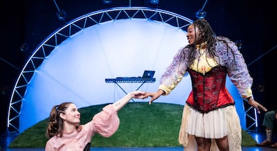 “Como te gusta”: un Shakespeare irreverente que combina teatro, humor criollo y un DJ en escena