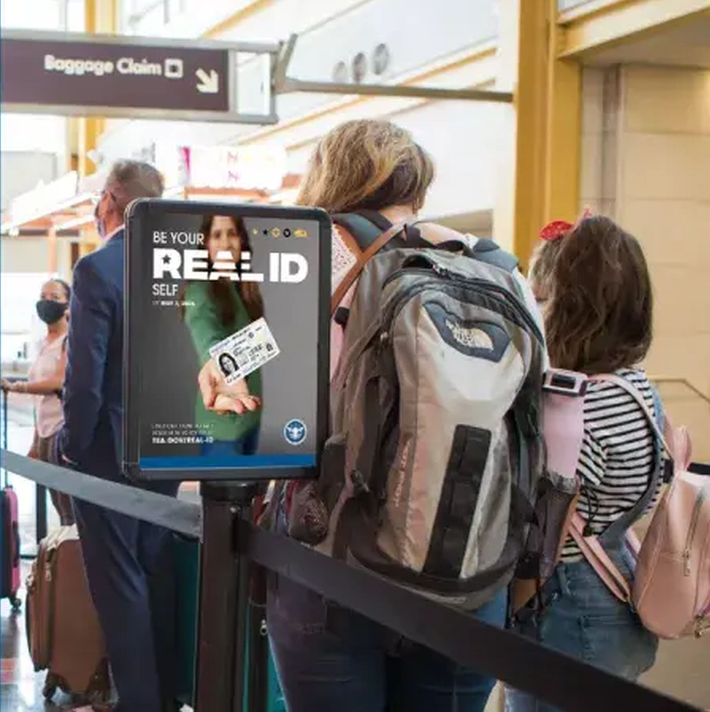 La era REAL ID se inicio de manera oficial el 7 de mayo de 2025 (Foto. Department of Homeland Security / Freepik / Imagen referencial no válida legalmente, solo usada con fines educativos)