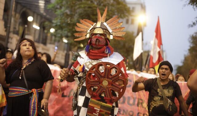 La jornada de protesta fue convocada en las redes sociales por diferentes colectivos ciudadanos (Foto: Julio Reaño/@Photo)