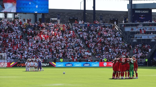 Alerta en Kansas City: juez de línea se descompensa en el Perú vs. Canadá por Copa América | VIDEO
