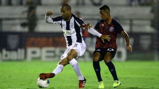 Alberto Rodríguez, de ‘costar’ seis balones de fútbol a ser capitán de los tres grandes del Perú  | PERFIL
