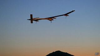 Avión solar parte en etapa final para cruzar EE.UU.