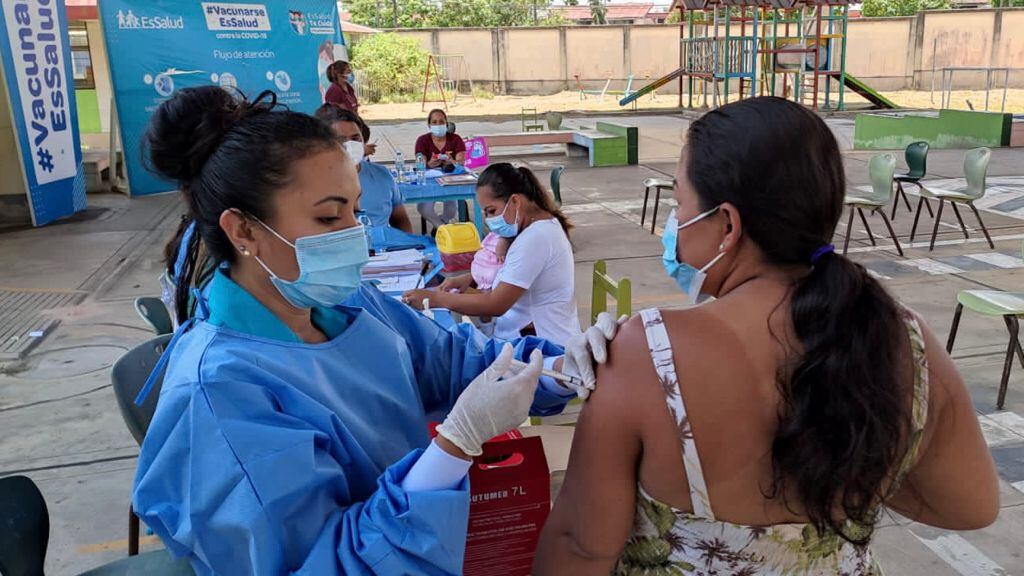 Advierten que solo un 1% de ciudadanos de la región Loreto han recibido la vacuna bivalente contra el COVID-19. (Foto: Minsa)