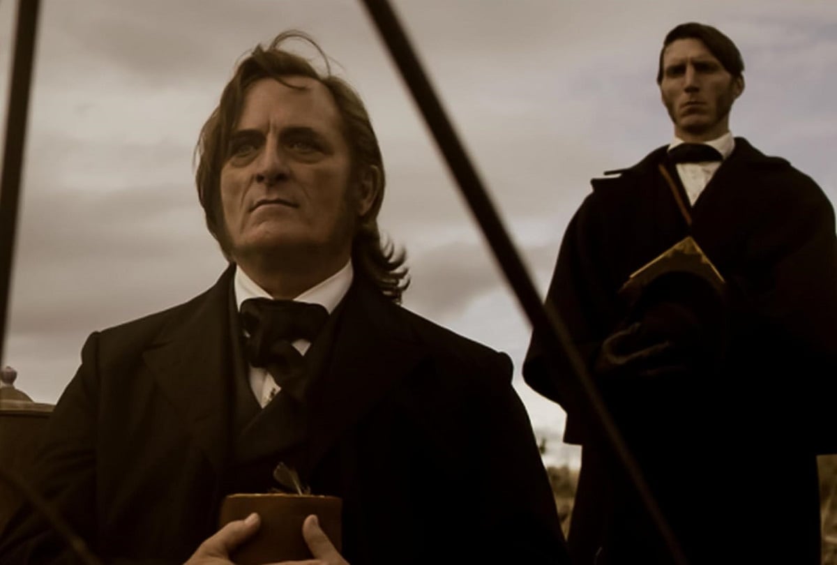 Kim Coates asume el rol de Brigham Young, líder de la Iglesia Mormona, en la miniserie western "American Primeval" (Foto: Netflix)