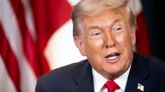 Trump dice que en dos semanas se sabrá si Dinamarca está contenta con plan de Groenlandia