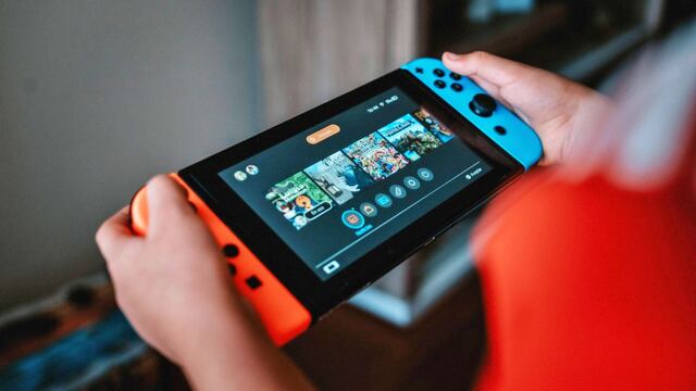 El truco de soplar los cartuchos de Nintendo Switch no funciona: pone en riesgo tus videojuegos