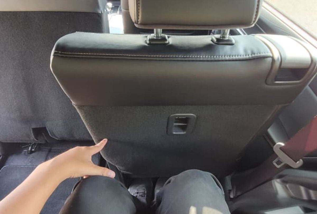 La tercera fila del Mazda CX-90 ofrece capacidad para tres pasajeros. (Foto: Fernando Roca)