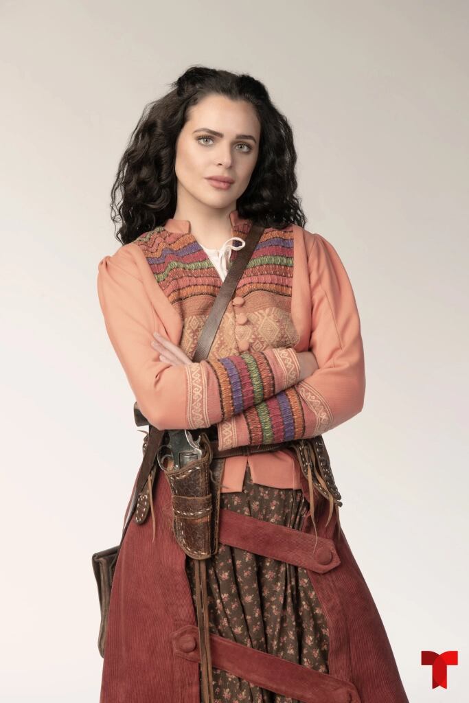 Isabella Castillo es China Navajas (Foto: Telemundo)