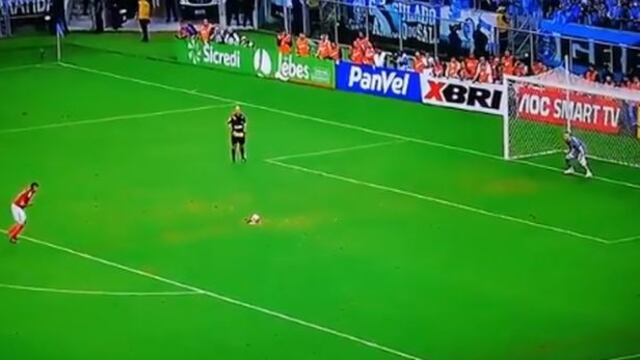 Paolo Guerrero anotó en la rueda de penales del Internacional vs. Gremio | VIDEO