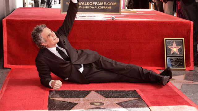 Mark Ruffalo recibió estrella en el Paseo de la Fama de Hollywood