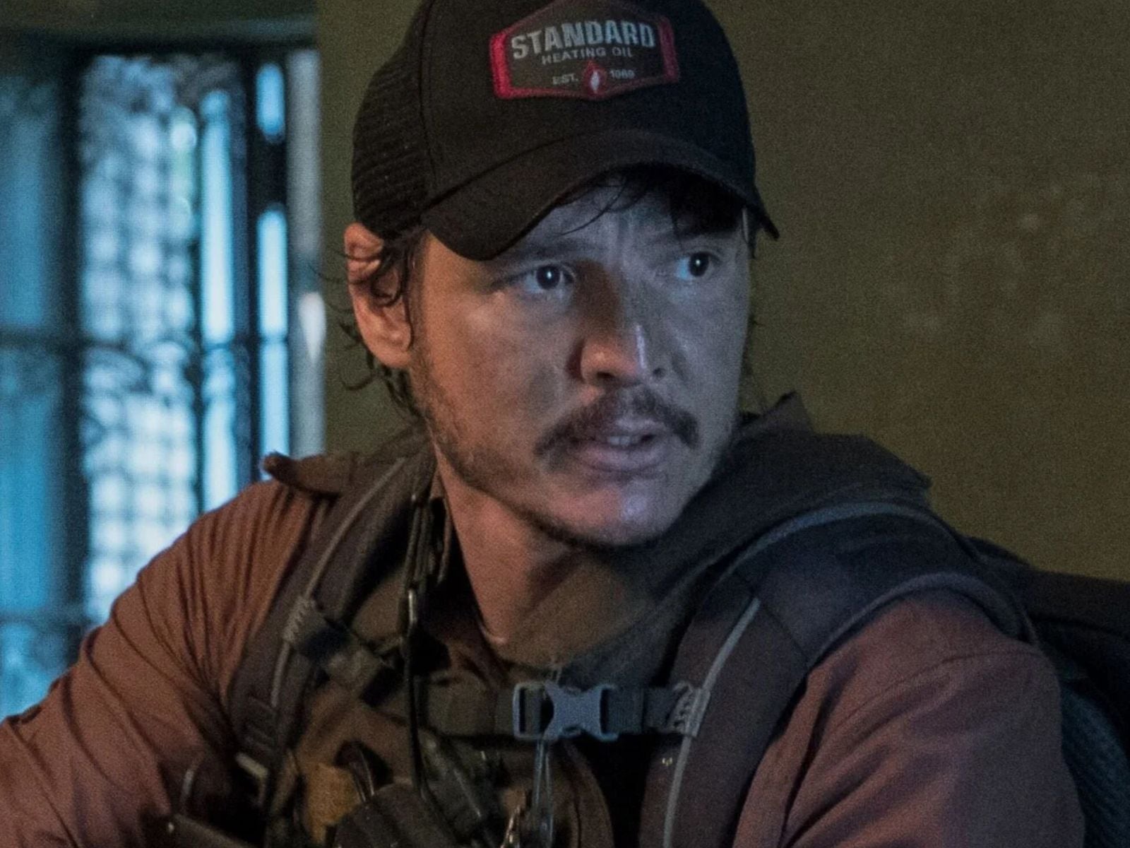 Pedro Pascal interpreta a Francisco "Catfish" Morales, uno de los protagonistas de la película "Triple Frontier". En la historia, él es el piloto del equipo (Foto: Netflix)