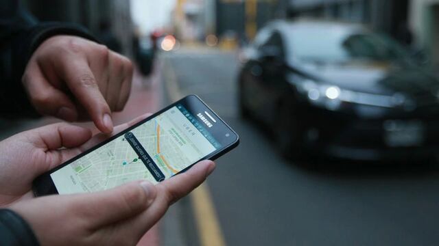 Alrededor de 100.000 taxis por aplicativo operan en Lima, según Leasy 