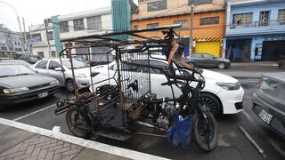 La Victoria: mototaxi de delincuente que intentó asaltar licorería fue quemado por los vecinos
