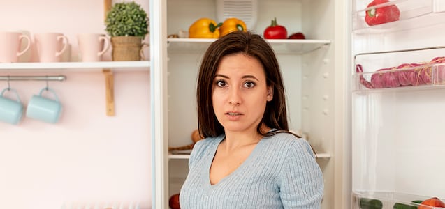 ¿Qué se puede hacer para eliminar los malos olores de la refrigeradora?
