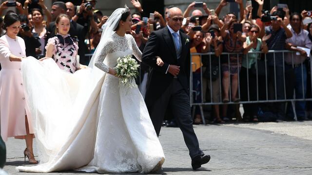 Alessandra de Osma: ¿Quién diseñó su vestido de novia?