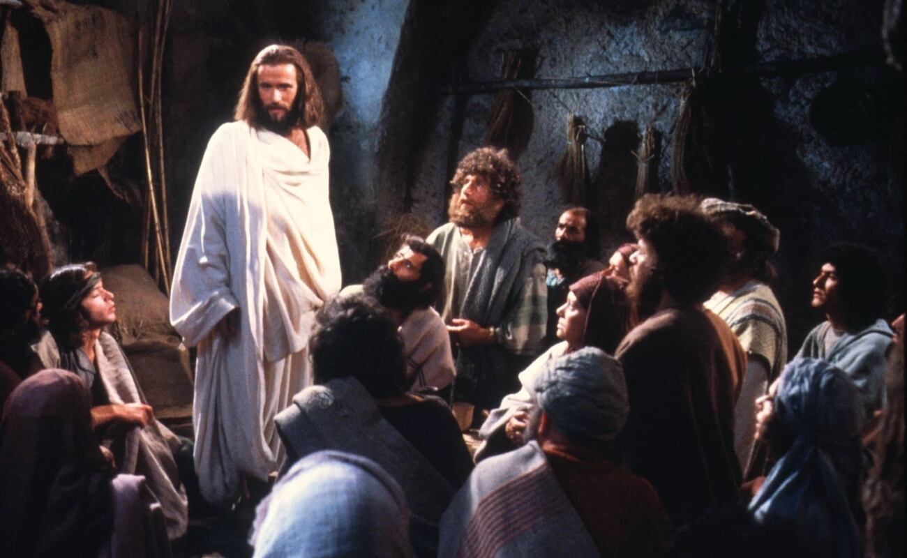 Detrás de la notoriedad de esta gran película, se encuentra el actor principal: Brian Deacon, quien fue seleccionado para interpretar a Jesús.