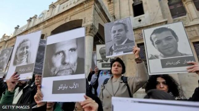 Tras la caída del gobierno de Bashar al Assad, muchas familias han estado exigiendo información sobre el paradero de sus seres queridos. (Getty Images).