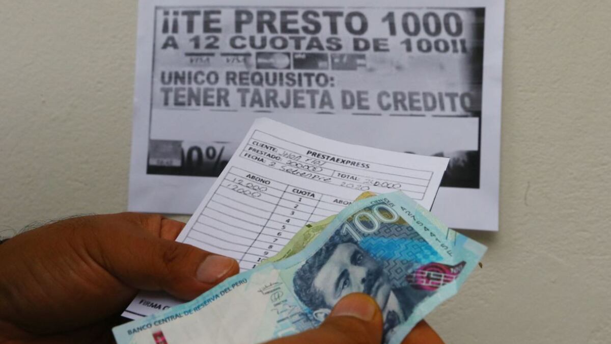 Mafias crean aplicativos para llegar a más personas. Al menos 35 apps le pertenecen a delincuentes, advirtió al PNP. Foto: Andina