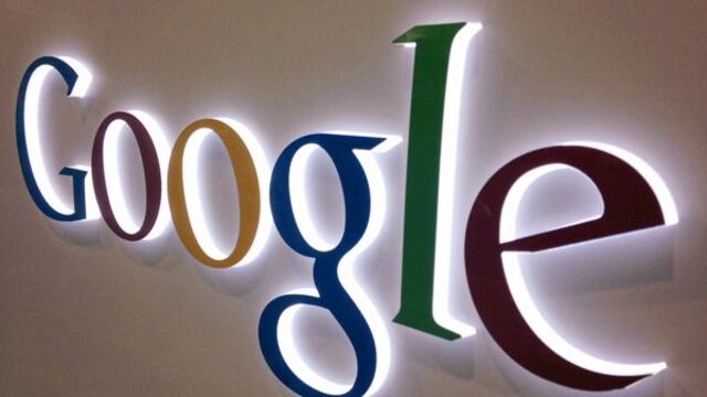 Acciones de Google lograron récord histórico al cerrar sobre los US$ 900