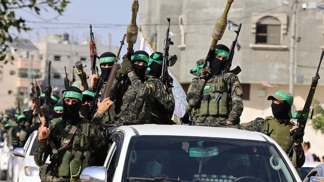 Hamás ataca con cohetes el centro de Israel, incluido Tel Aviv, por primera vez en 6 meses