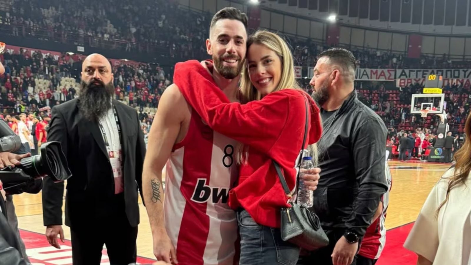 Luca Vildoza, jugador del Virtus Bologna, protagonizó un hecho policial en la vía pública, pero pudo recuperar su libertad. (Foto: Instagram)