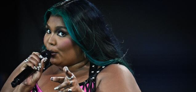 Lizzo es acusada de supuesto acoso y hostilidad por sus bailarinas