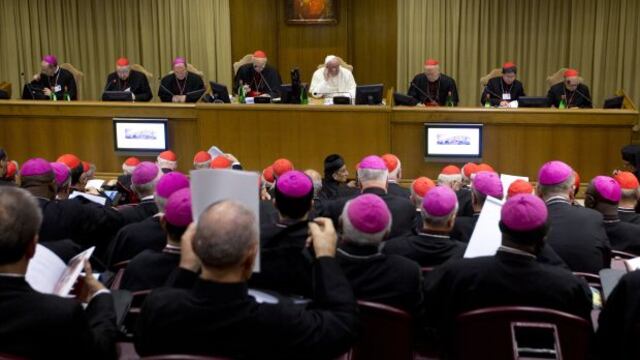 "Facebook, el Vaticano y las familias de mañana"