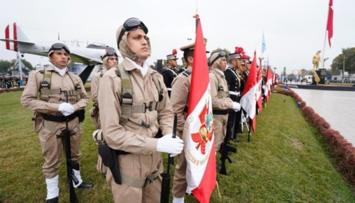 Según la Ley n.º 31822, el 23 de julio es considerado feriado debido al Día de la Fuerza Aérea del Perú.